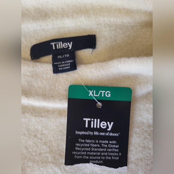 NEW- Elegant Cream Crew Neck Sweater, Sizev XL - Picture 4 of 5